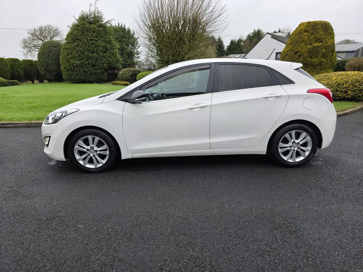HYUNDAI I30 1.6 CRDI...LOW MILES, NEW NCT - Image 2