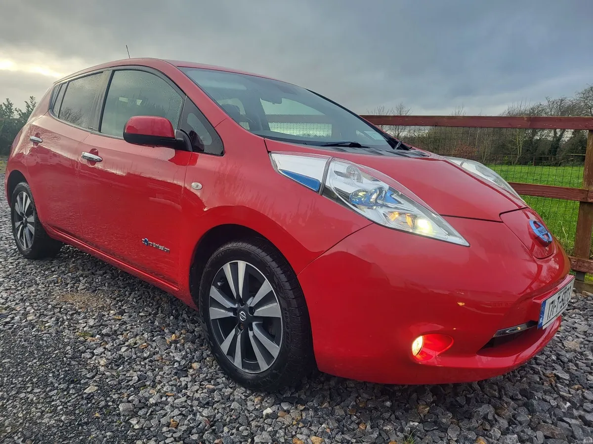 NISSAN LEAF 30KWh LONGER RANGE MODEL. HIGHER SPEC - Image 2