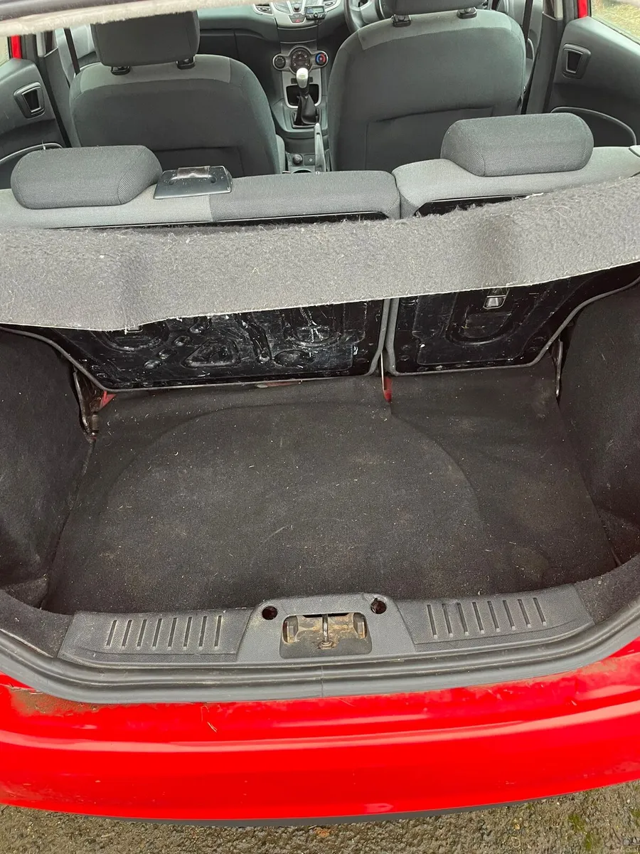 2009 Ford Fiesta - Image 4