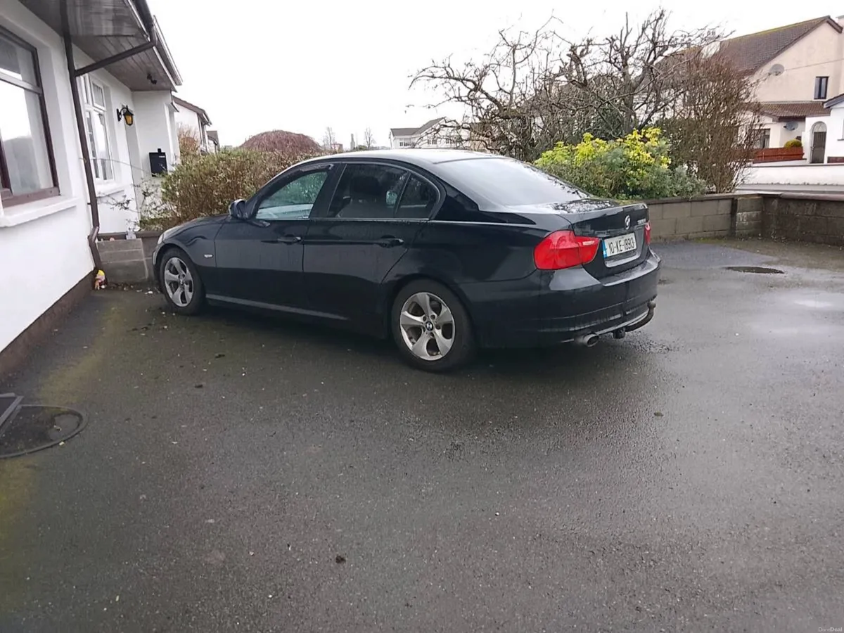 BMW 320 D 2010 - Image 4