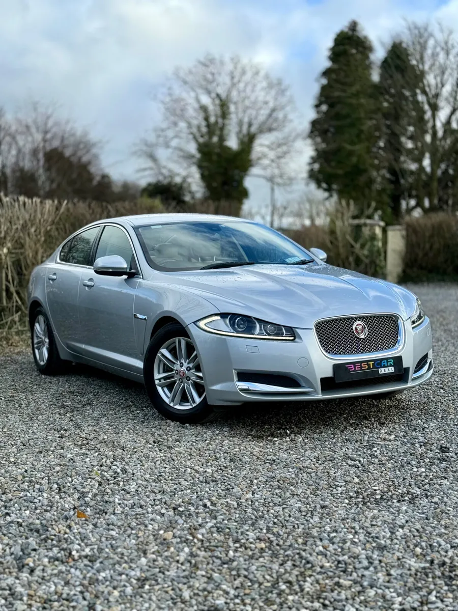 2015 Jaguar XF 2.2 D Luxury Automatic 163PS - Image 1