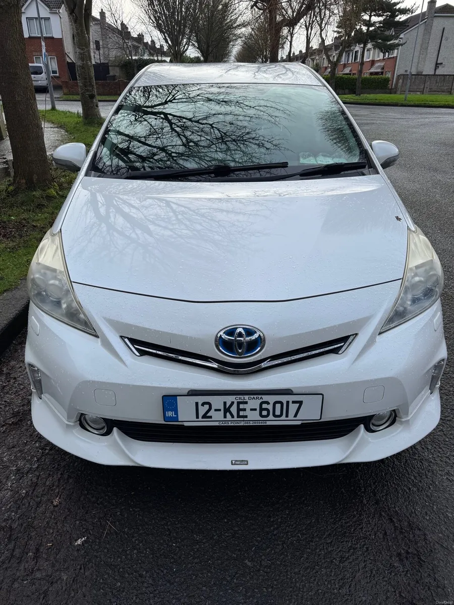 Toyota Prius 2012 7 seats, Fresh NCT, Low mileage - Image 1