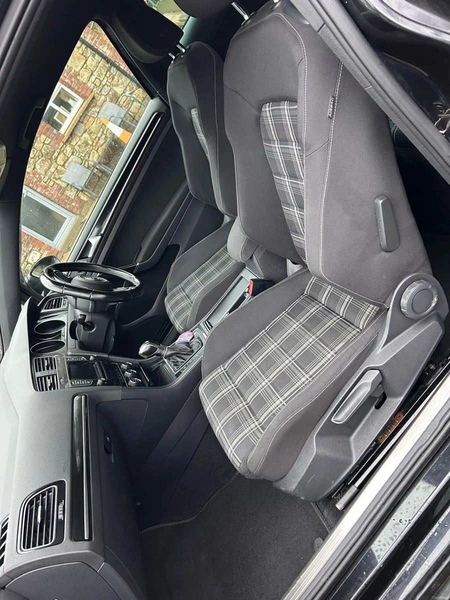 Volkswagen Golf GTD - Image 4