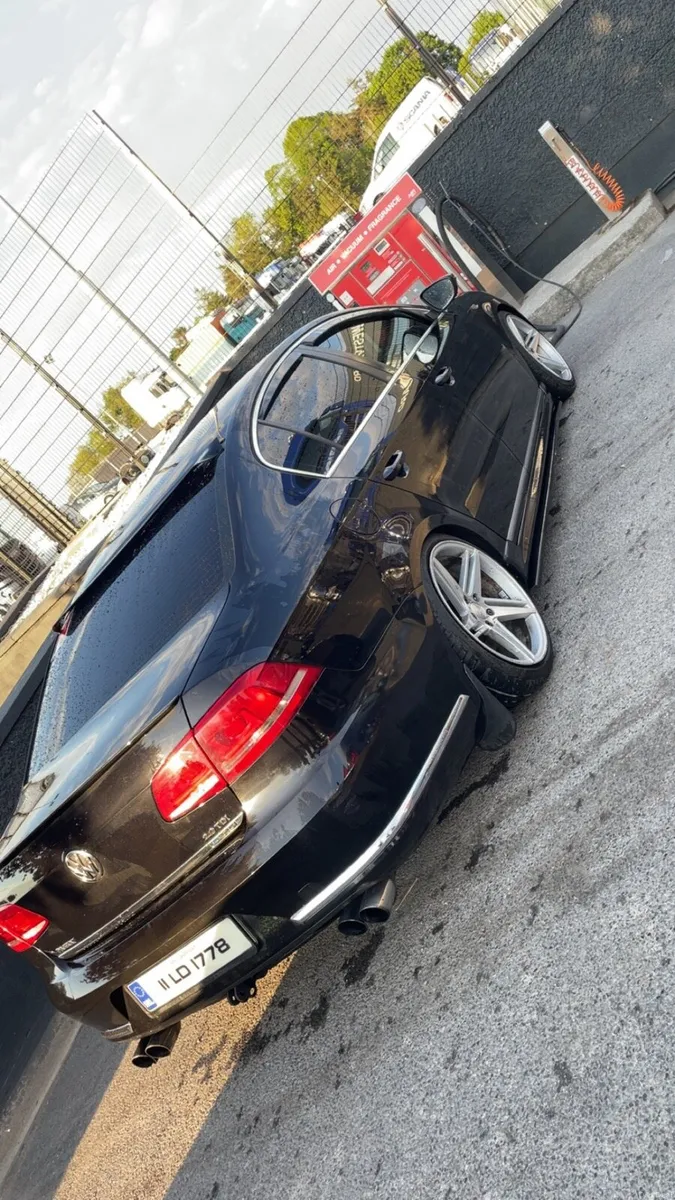 2011 B7 Passat 2L - Image 4