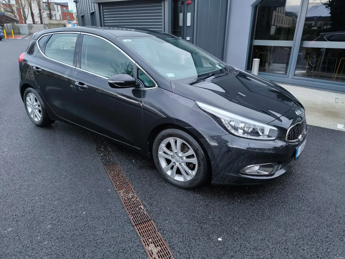 Kia Ceed 1.6 Crdi NEW NCT & TAX! VERY LOW MILAGE!! - Image 3