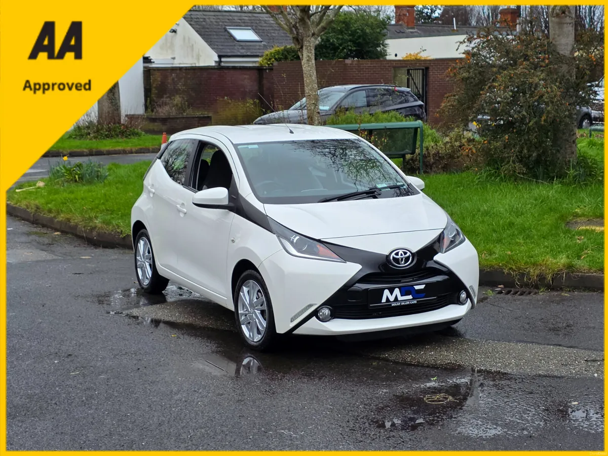 Toyota Aygo X-Play + **HIGH SPEC** 2017 - Image 1