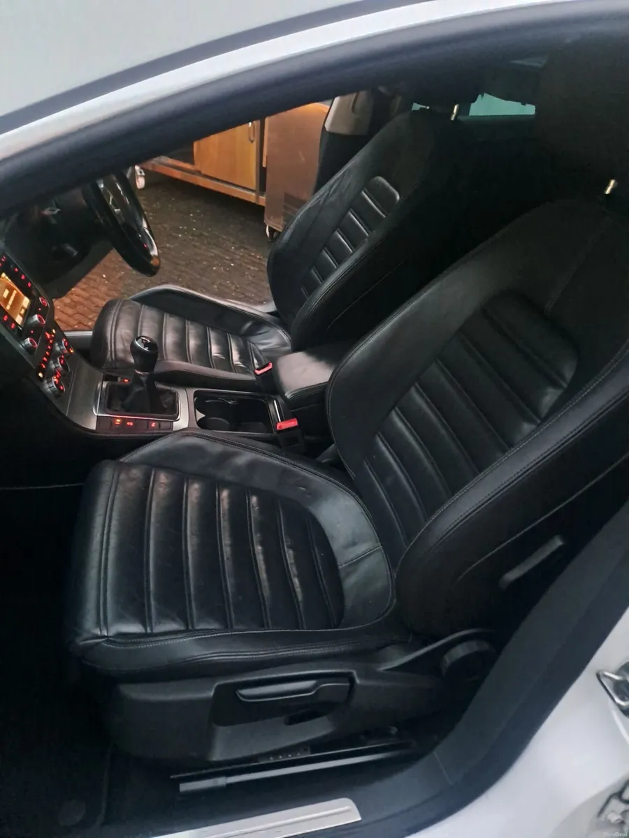 Volkswagen CC 2012 - Image 2