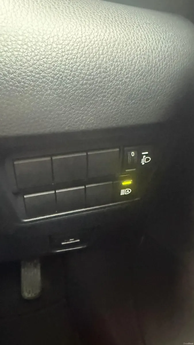 Toyota Yaris 2024 - Image 4