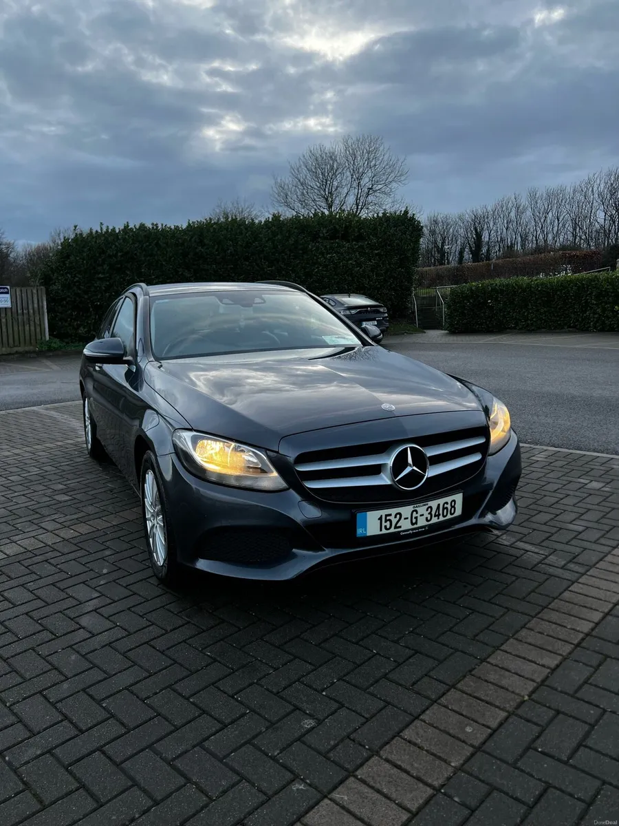 2015 Mercedes C200d - Image 1