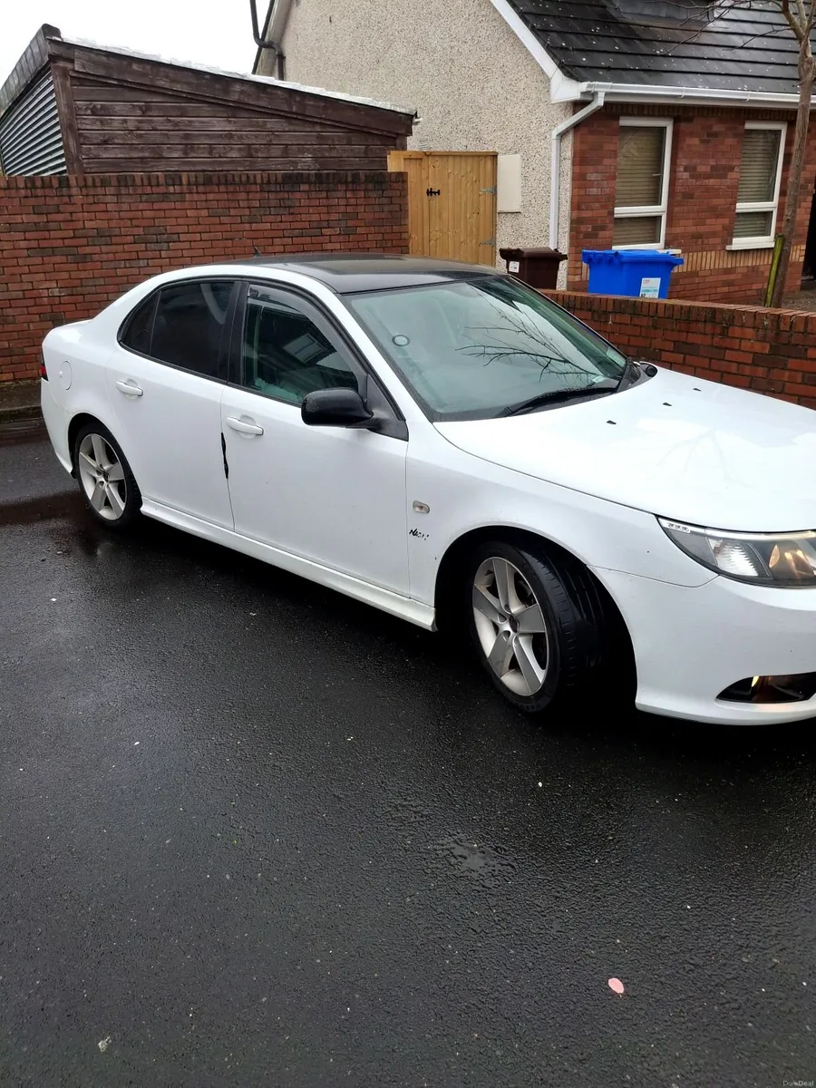 Saab 9-3 2011 - Image 3