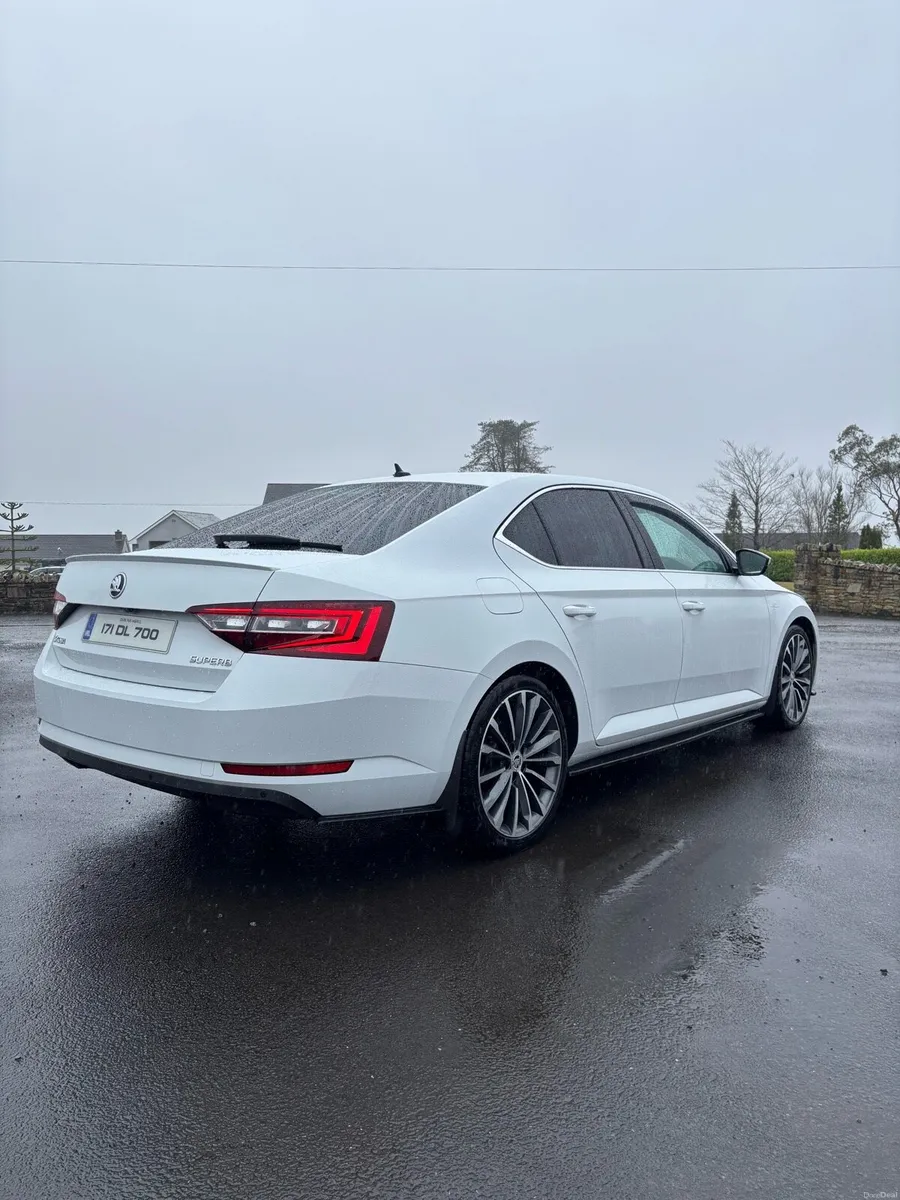 2017 Skoda Superb L&K Edition - Image 4