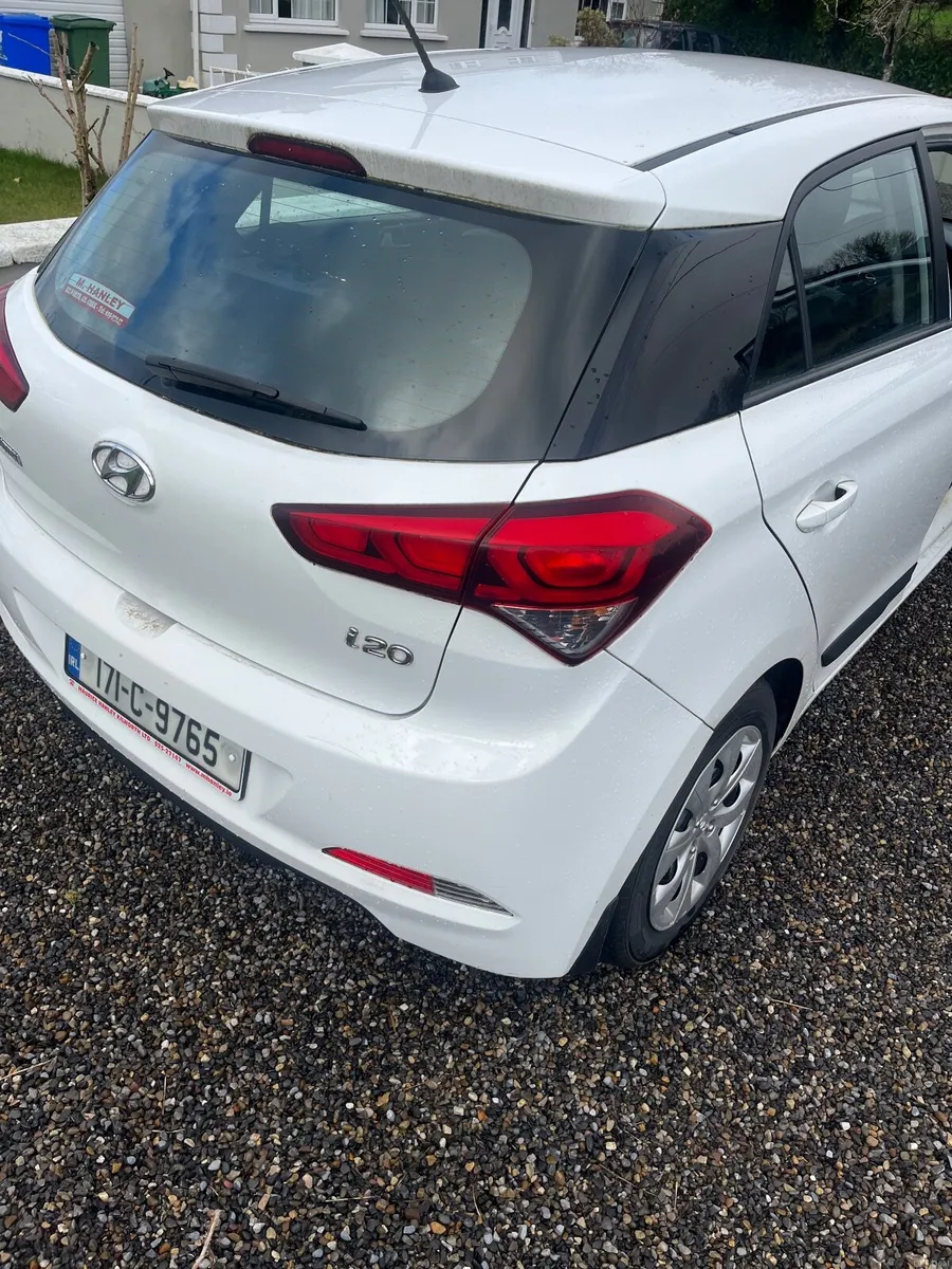 Hyundai i20 2017 - Image 2