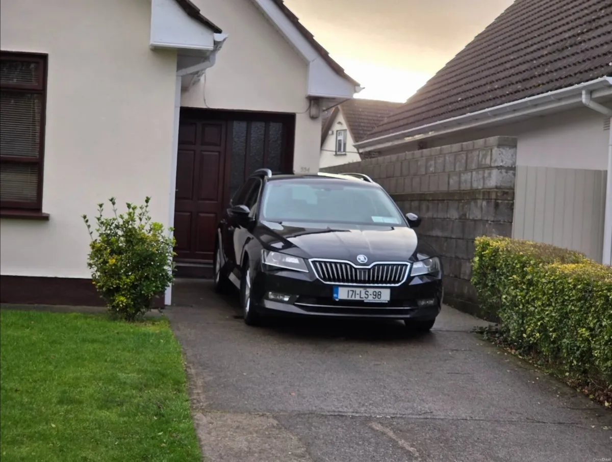 SKODA SUPERB ESTATE 2.0 2017 - Image 3