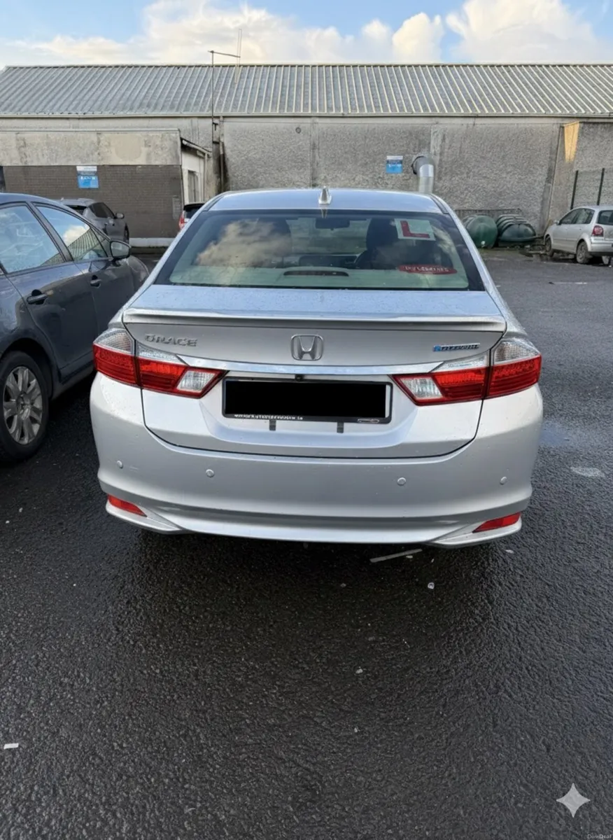 Honda Grace 2017 - Image 2