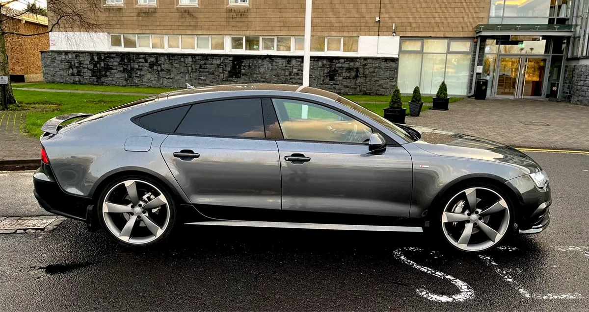 Audi A7 S-Line Quattro Black Edition - Image 3