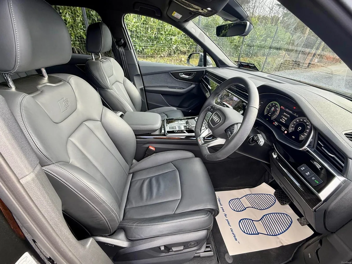 2024 Audi Q7 Black Edition ZERO DEPOSIT FINANCE - Image 5