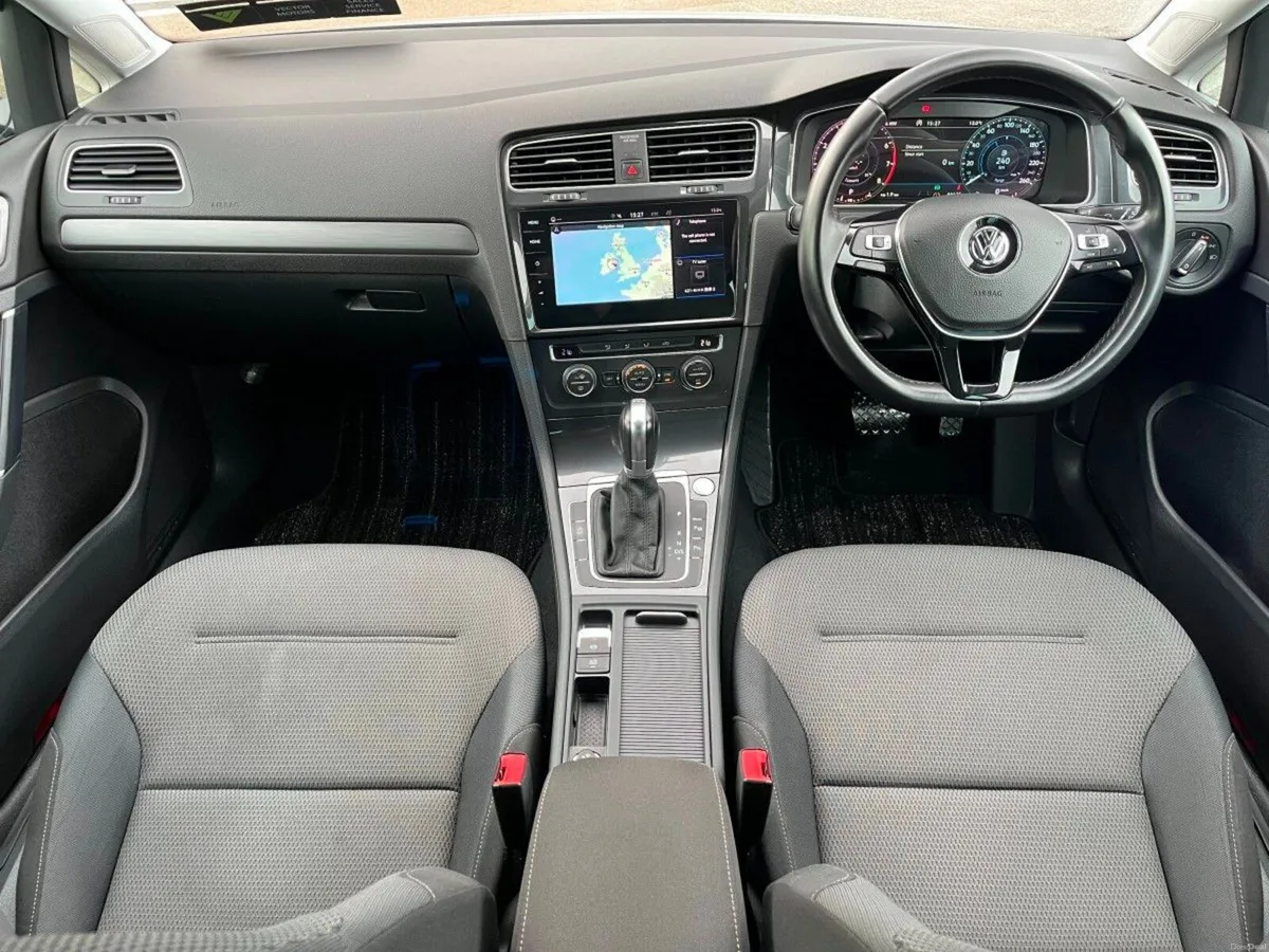 Volkswagen Golf 1.2 COMFORTLINE AUTO NEW NCT 12 MO - Image 2