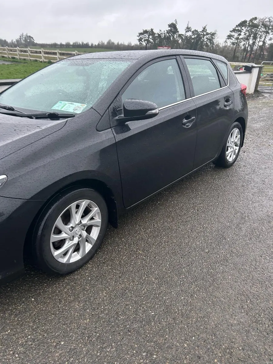 161 Toyota auris - Image 2