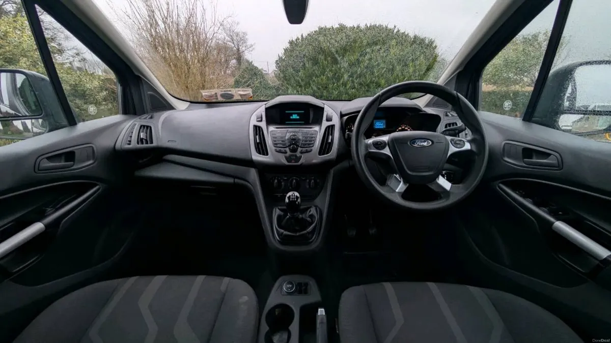 Ford Touneo Connect 7 Seater - Image 4