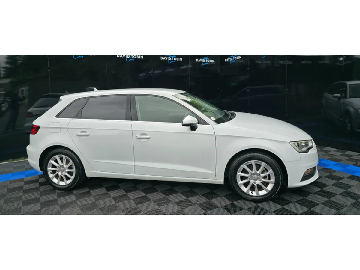 Audi A3 1.4 TFSI AUTO/REVERSING CAMERA - Image 4
