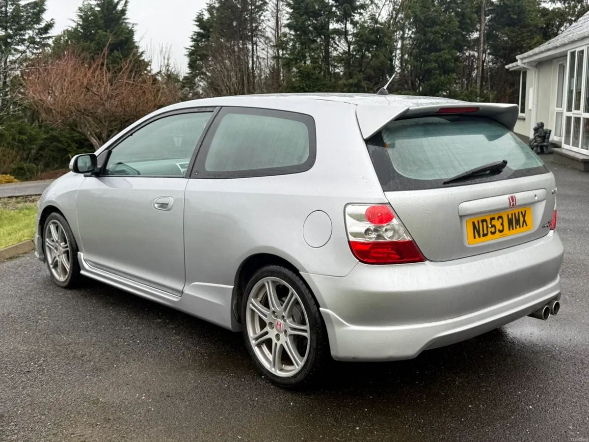 Honda Civic Type R EP3 - Image 2