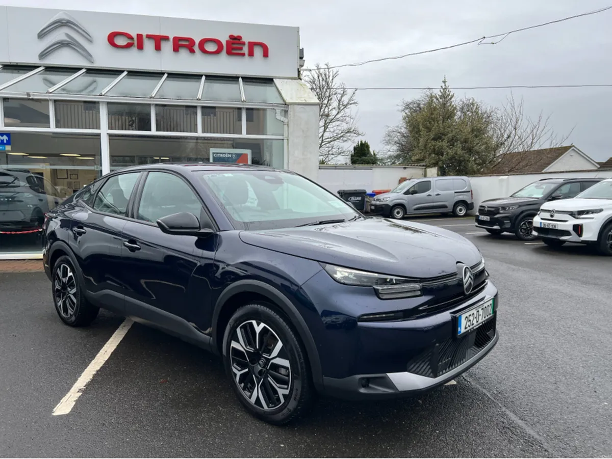 Citroen C4 X PLUS 54KWH 156HP MY52 4DR - Image 1