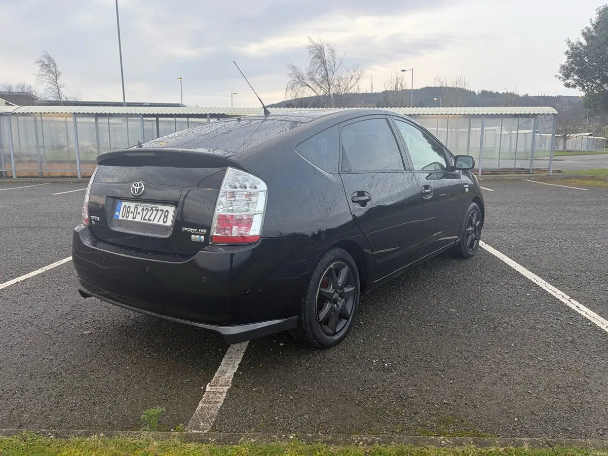 Toyota Prius NCT 09/26 Tax 12/25 1.8 petrol hybrid - Image 4
