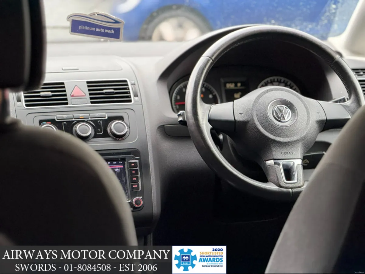 Volkswagen Touran 1.4 TSI DSG - 7 SEATER - Image 4
