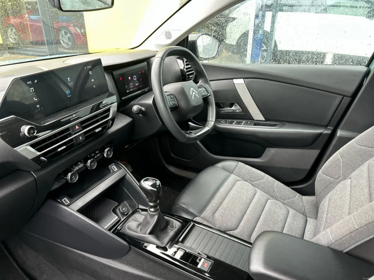 Citroen C4 FEEL BLUEHDI 110 MY22.3 4DR - Image 3