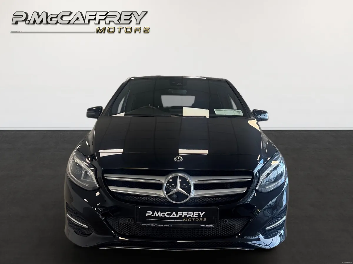 2018 Mercedes-Benz B180 AMG LINE Auto Half Leather - Image 2