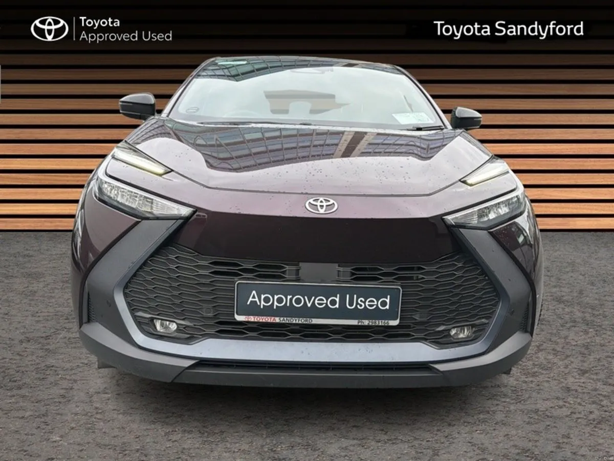 Toyota C-HR HYBRID SPORT // HEATED SEATS // APPLE - Image 5