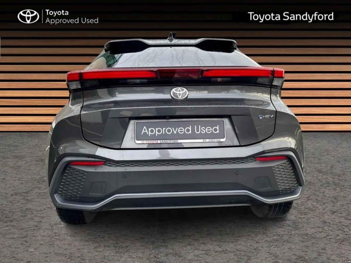 Toyota C-HR HYBRID SPORT + // PANORAMIC ROOF // AP - Image 4