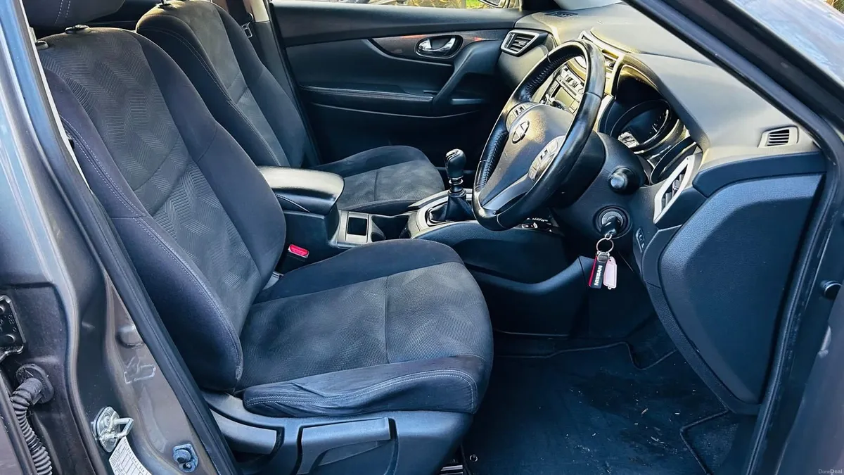 Nissan X-Trail 7 Seater 1.6 Diesel - Image 3