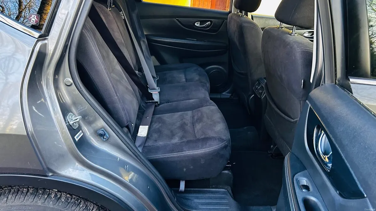 Nissan X-Trail 7 Seater 1.6 Diesel - Image 4