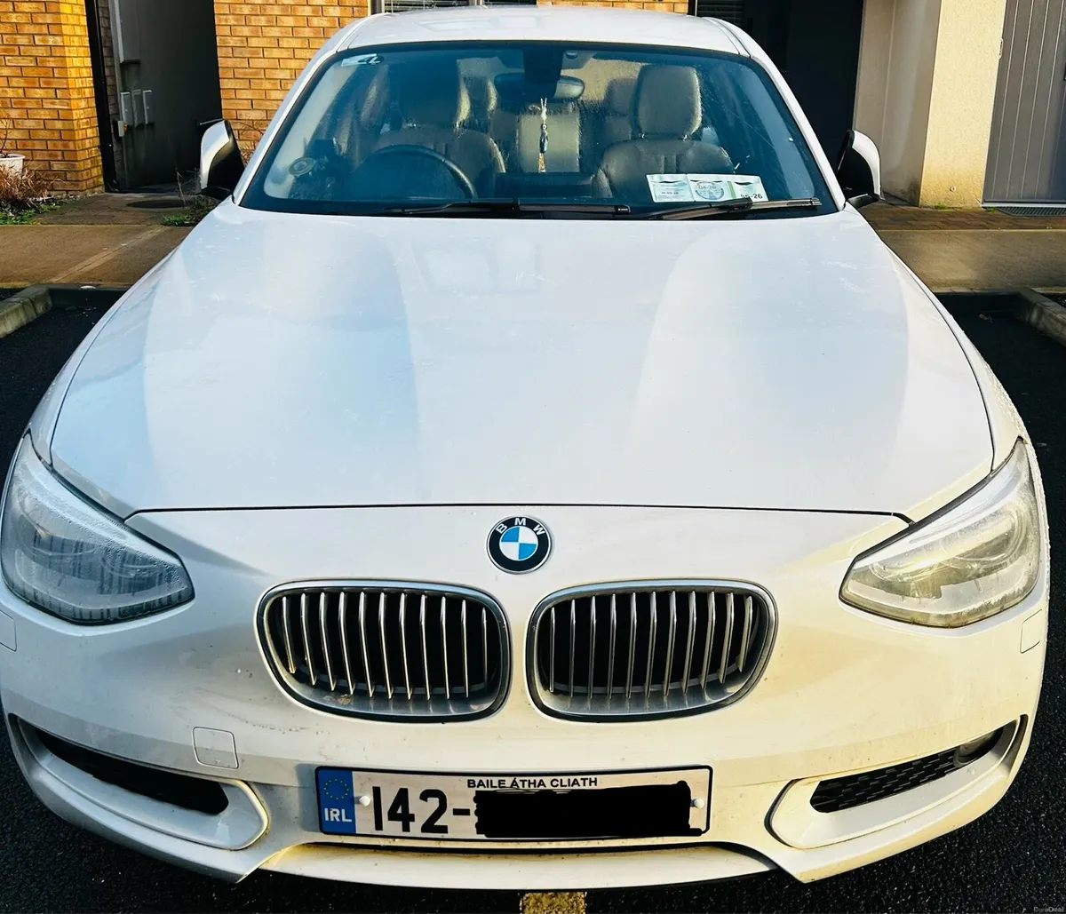 2014 BMW 116i Petrol - Auto- Low miles - 2 Keys - Image 1