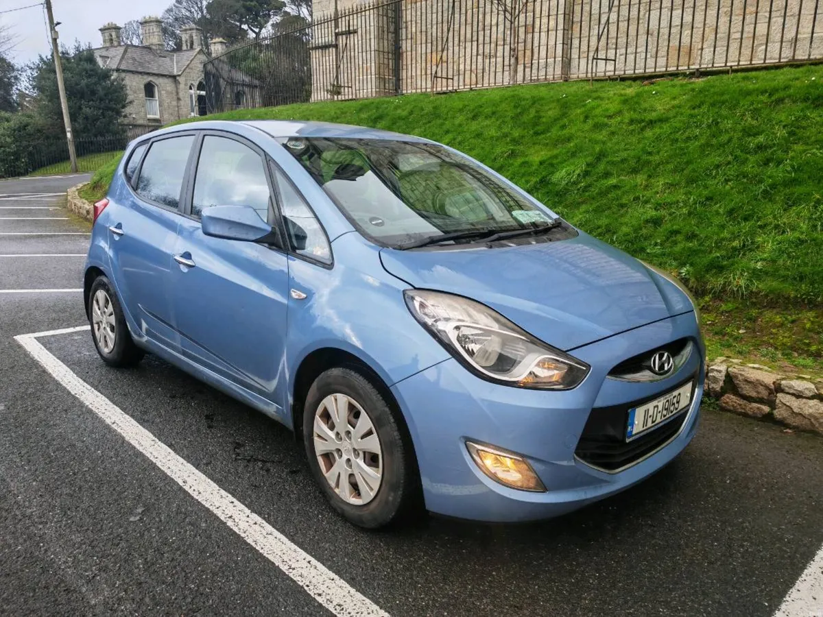 11 Hyundai IX20 1.6Auto petrol FSH tax&test26 Mint - Image 2