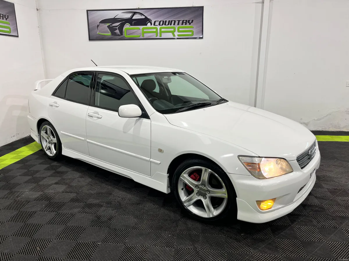 2002 Toyota Altezza 2.0 Beams - Image 4