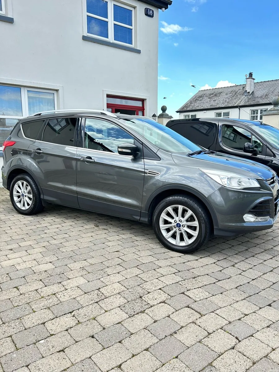 FORD KUGA  TITANIUM - Image 1