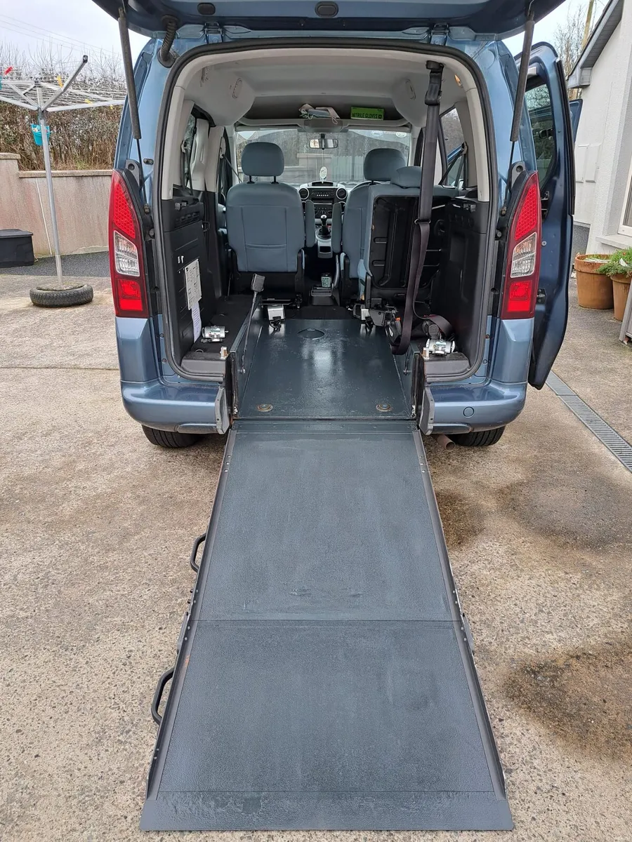 Citroen Berlingo Multispace 2013 wheel chair acces - Image 1