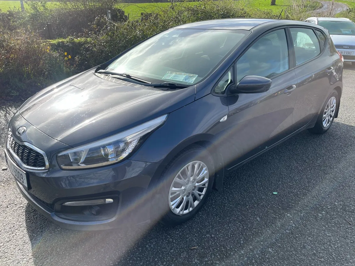 KIA CEED 1.4 TX 5 Dr - Image 3
