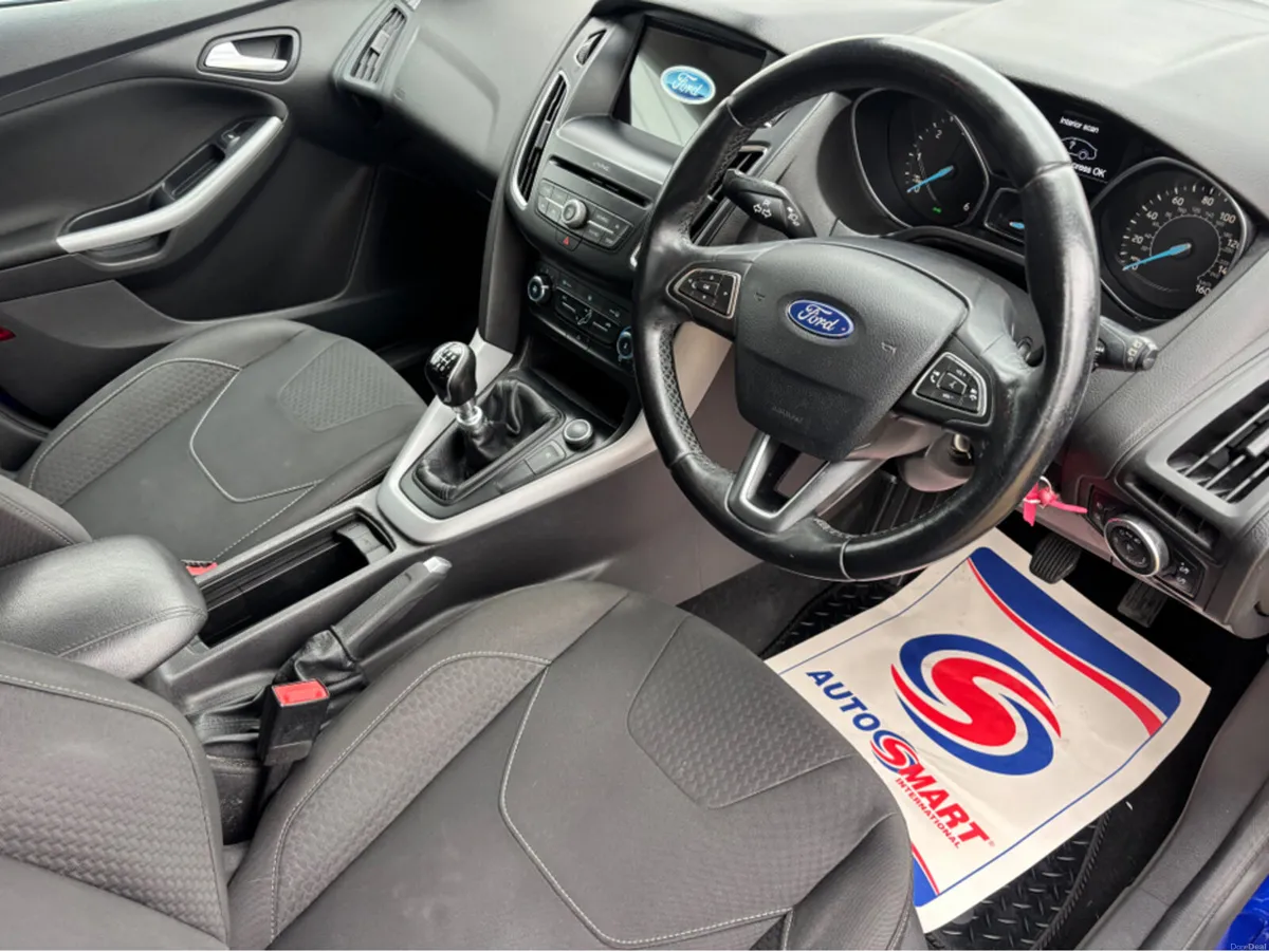 Ford Focus ZETEC S/S 120PS 5DR 1.5 TDCI - Image 2