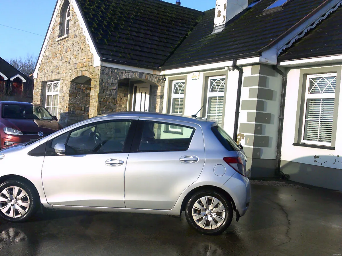 Toyota Yaris 2012 - Image 4