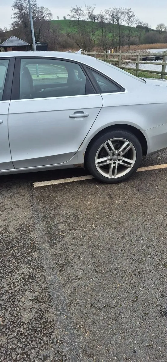 Audi A4 2014 - Image 2