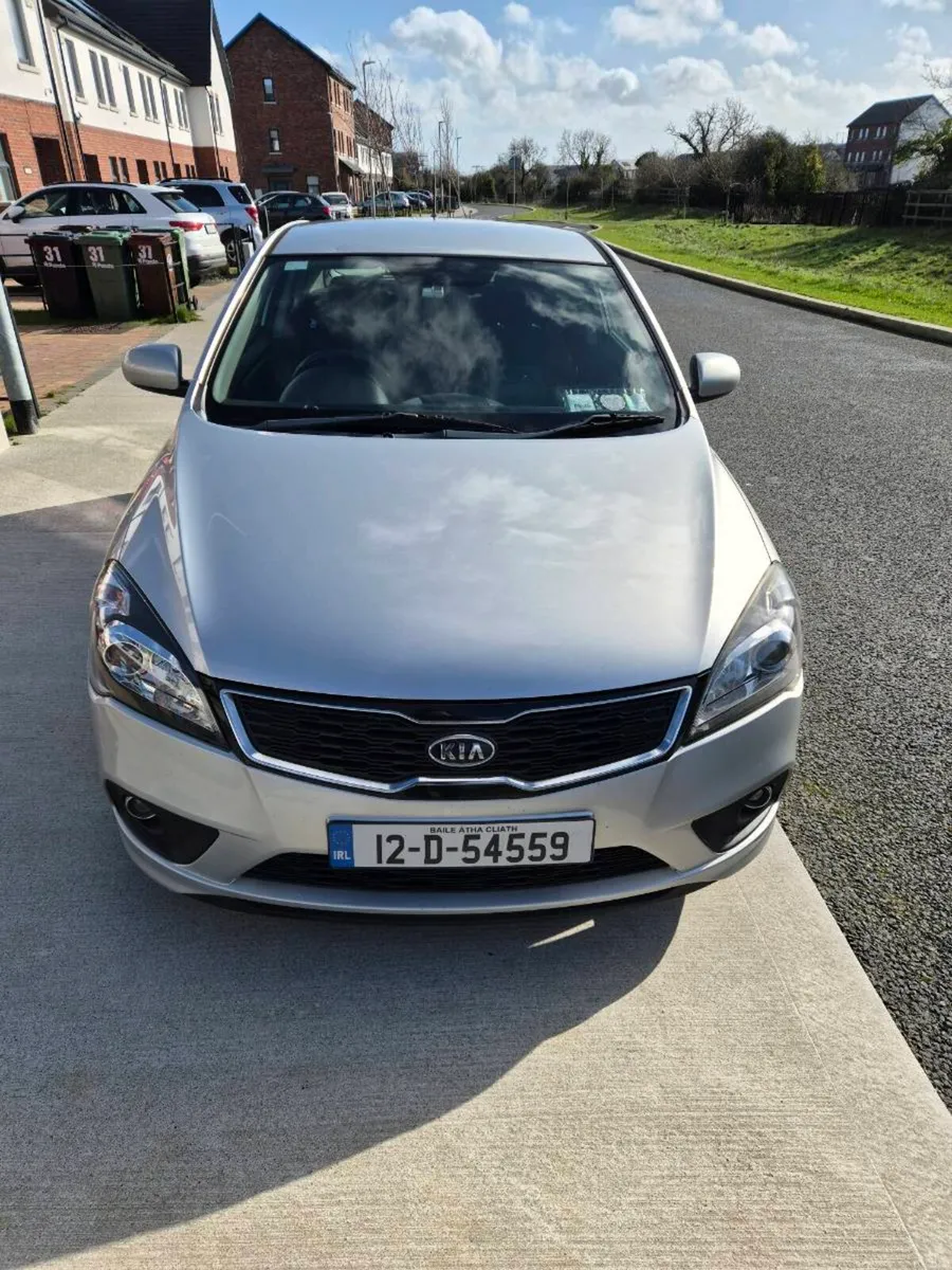 Kia Ceed low milage for age, perfect starter car - Image 1