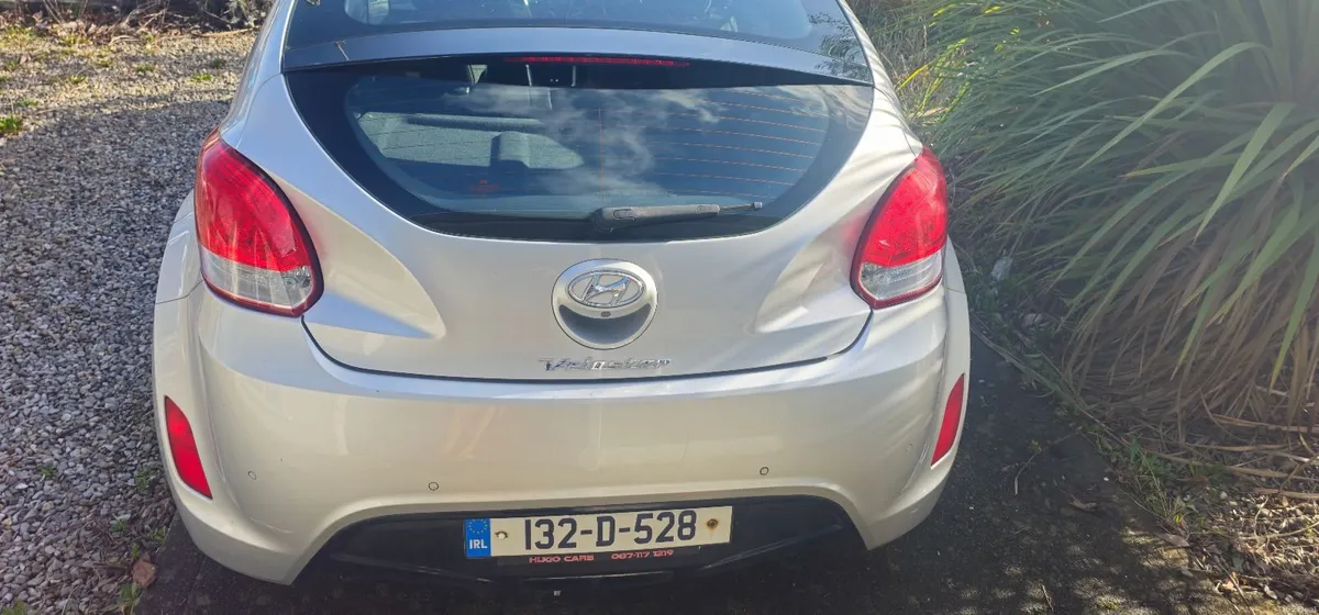 Hyundai Veloster 2013 - Image 2