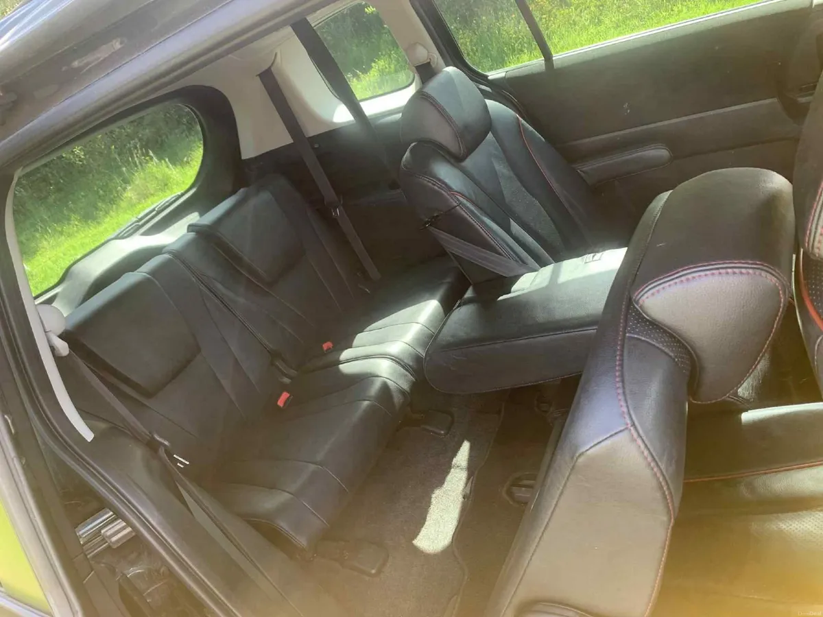 Mazda 5 2013 - Image 1