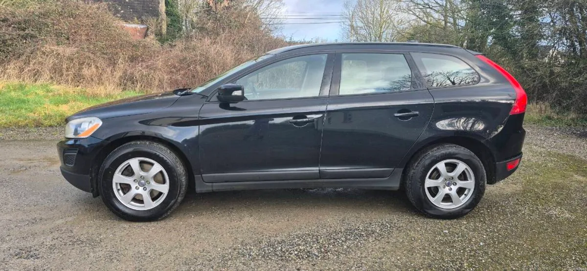 Volvo XC60 AWD D5 - Image 1