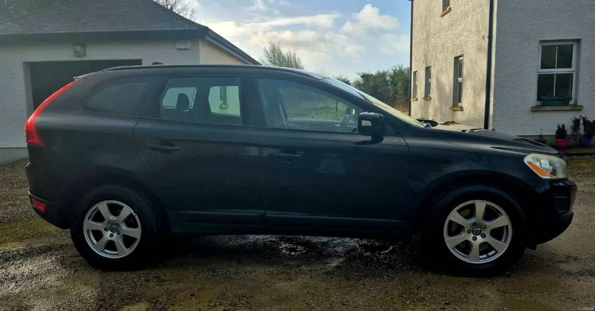 Volvo XC60 AWD D5 - Image 3