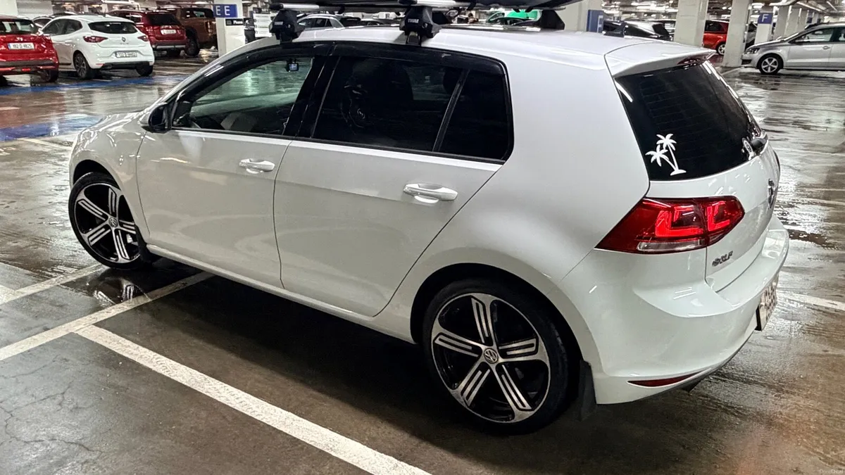 VW golf HIGHLINE TSI AUTOMATIC - Image 3