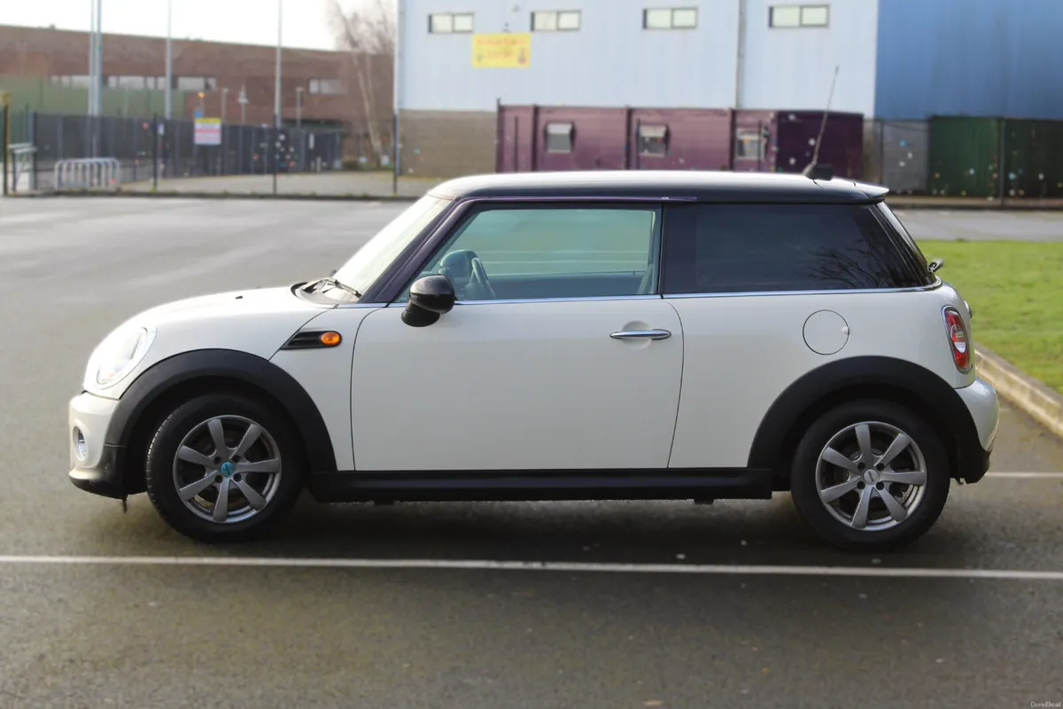 2012 Mini Cooper 1.6L Petrol Automatic - Image 4
